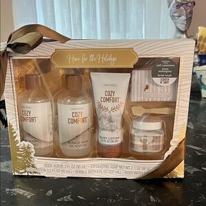Bath & Body Gift Set -